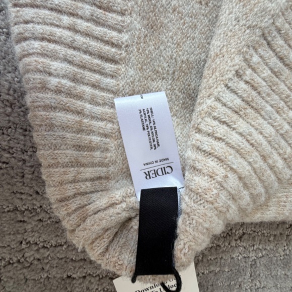 Sweater Vest - Picture 6 of 6